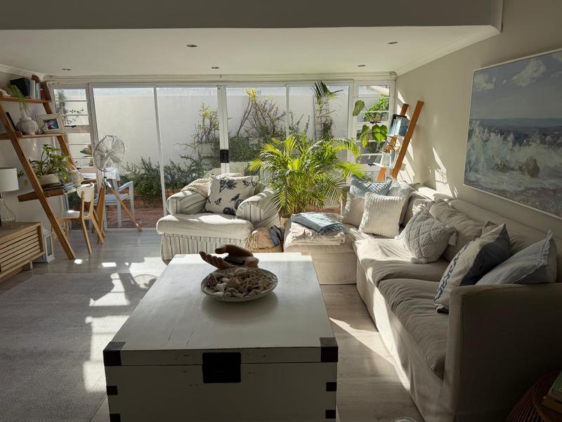 To Let 3 Bedroom Property for Rent in Hout Bay Western Cape